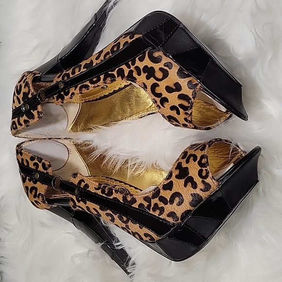 Heels - Picture 7 of 13